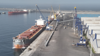 Expertos internacionales debaten sobre los desafíos del sector de graneles en la conferencia Bulk Terminals A Coruña 2026