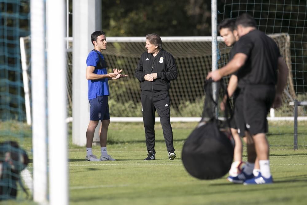 Primer día de Egea en el Oviedo tras su vuelta.