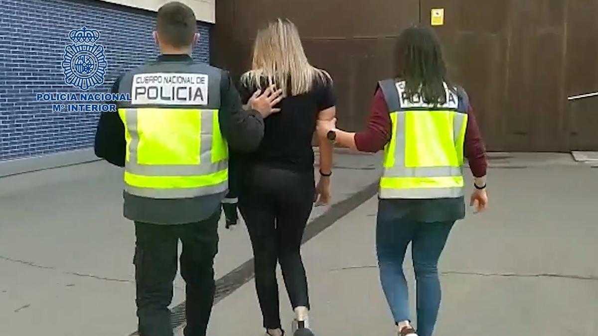 Dos detenidas por tráfico ilegal e inmigración clandestina en Ferrol y Cedeira.