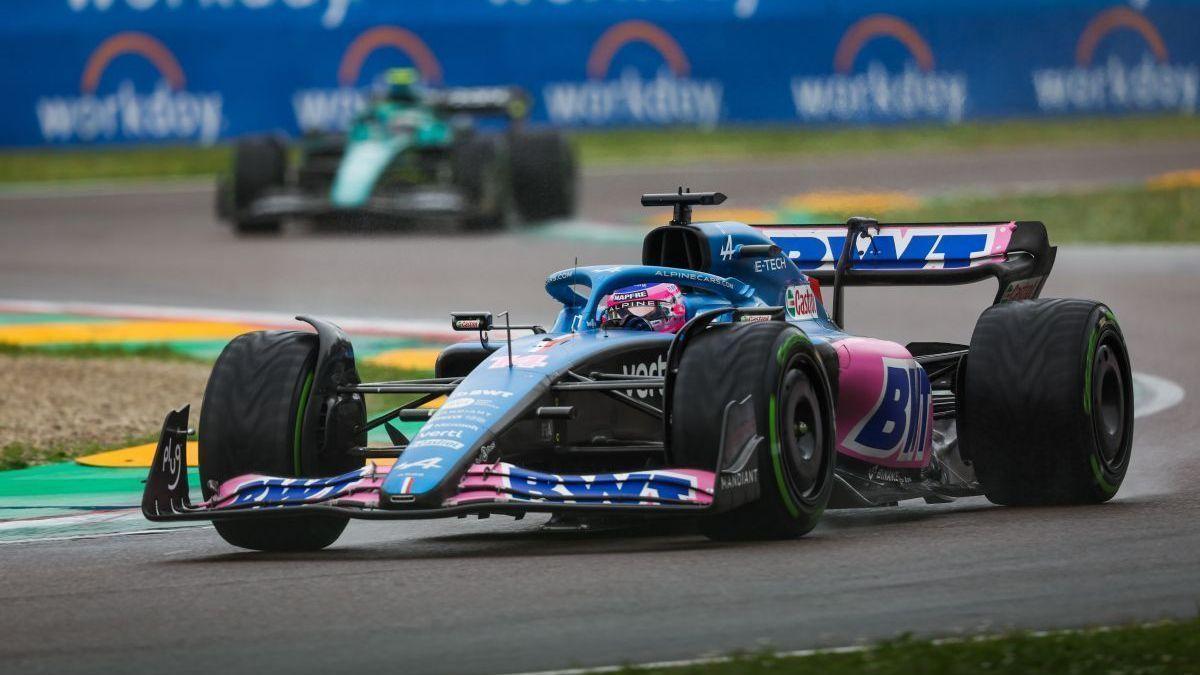 Fernando Alonso, rodando con su A522.