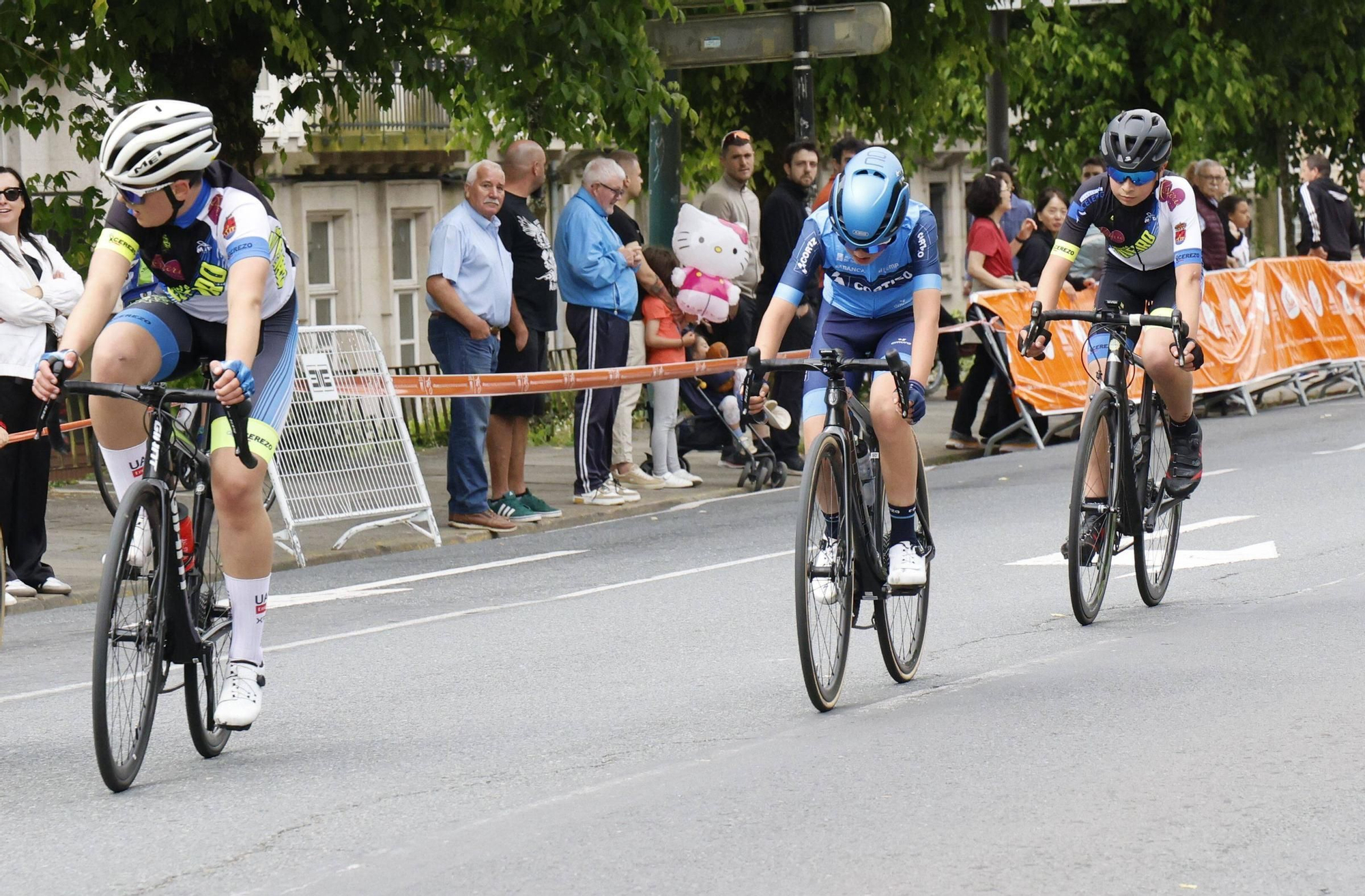 A Ascensión despídese con ciclismo, circo e moita música