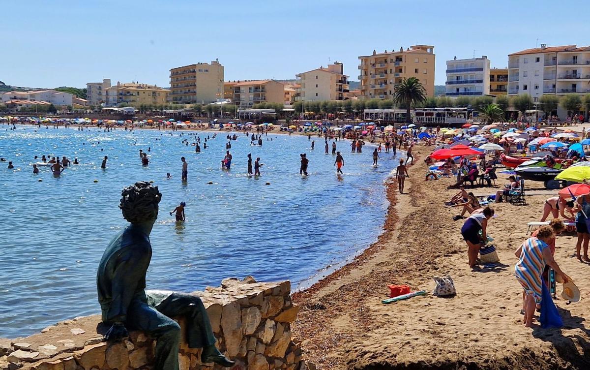La platja dels Riells de l’Escala en una imatge d’arxiu.