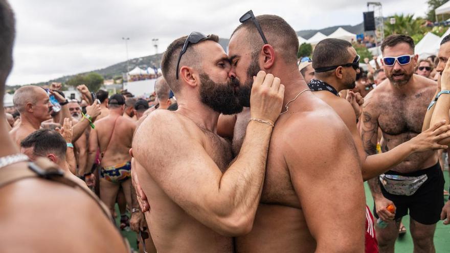 Más de 12.000 gais de 80 países se reivindican en el festival Circuit de Barcelona