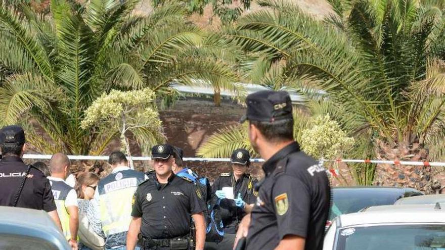 Un hombre mata a tiros a sus dos hermanos con una escopeta en Las Palmas