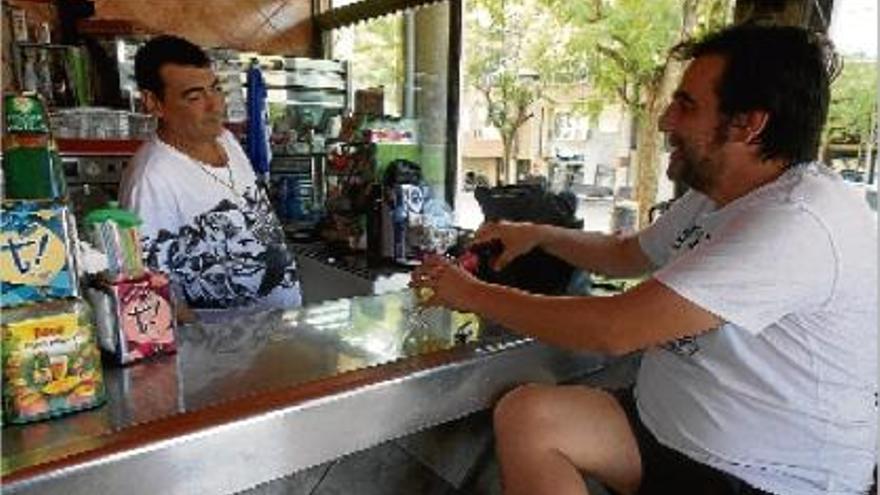 Una imatge de l&#039;interior del bar Malibú, al carrer d&#039;Oleguer Miró, ahir a la tarda