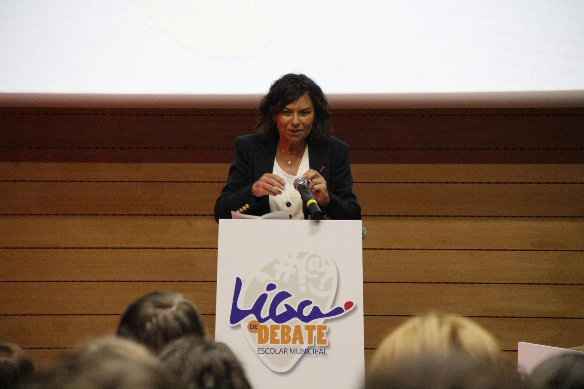 La semifinal de la Liga de Debate Escolar Municipal de Gijón, en imágenes