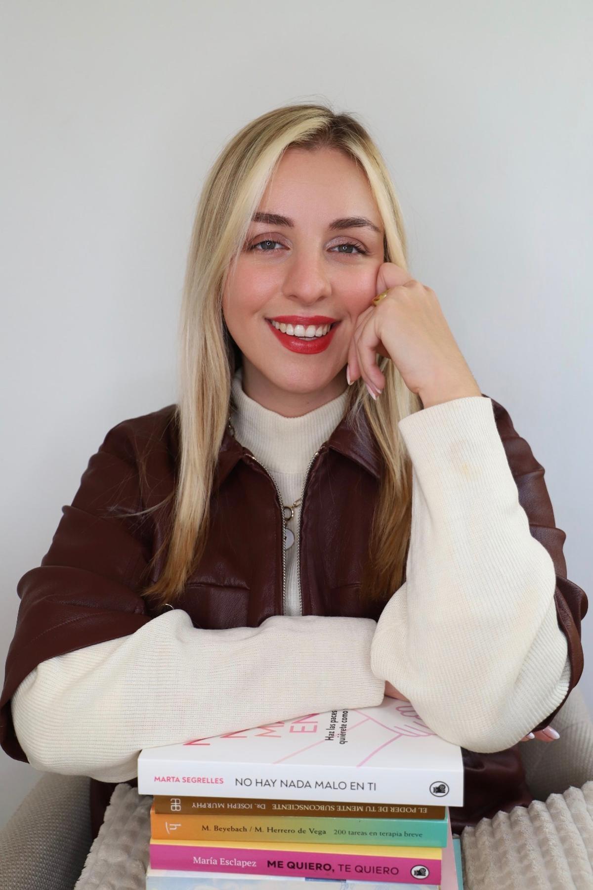 Ana Galán, psicóloga especializada en ansiedad y regulación emocional, dirige un equipo de profesionales.