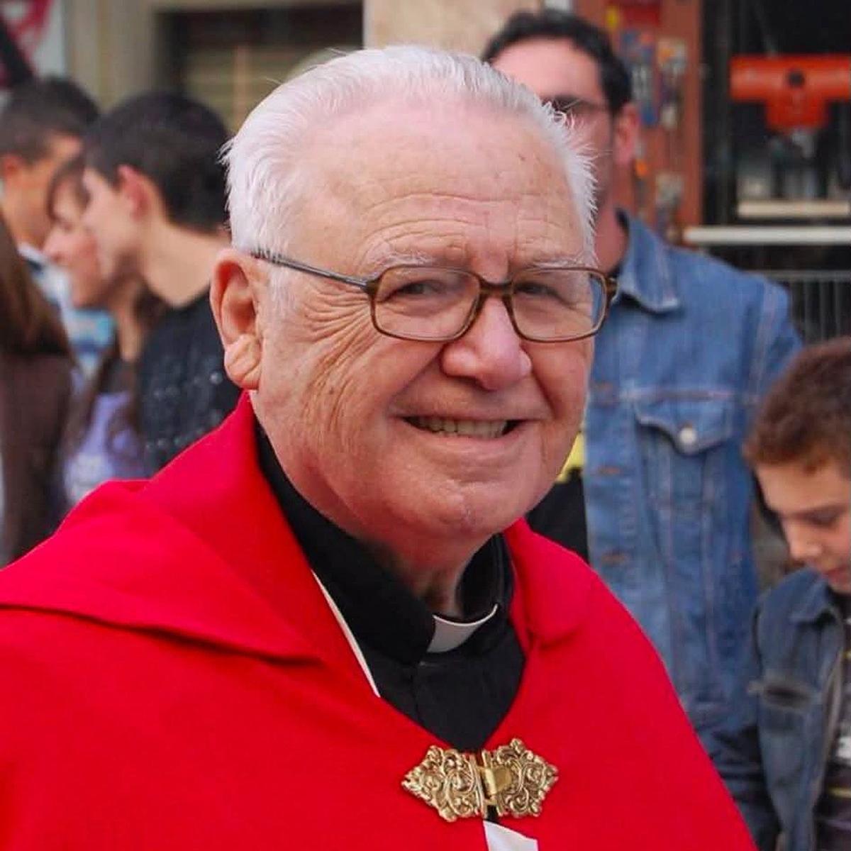 El sacerdote José Camacho Marfil, en una imagen facilitada por la Hermandad del Nazareno de Priego de Córdoba.