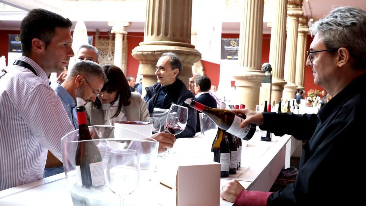 Las representaciones de las bodegas se instalaron en el patio del Museo de Zaragoza