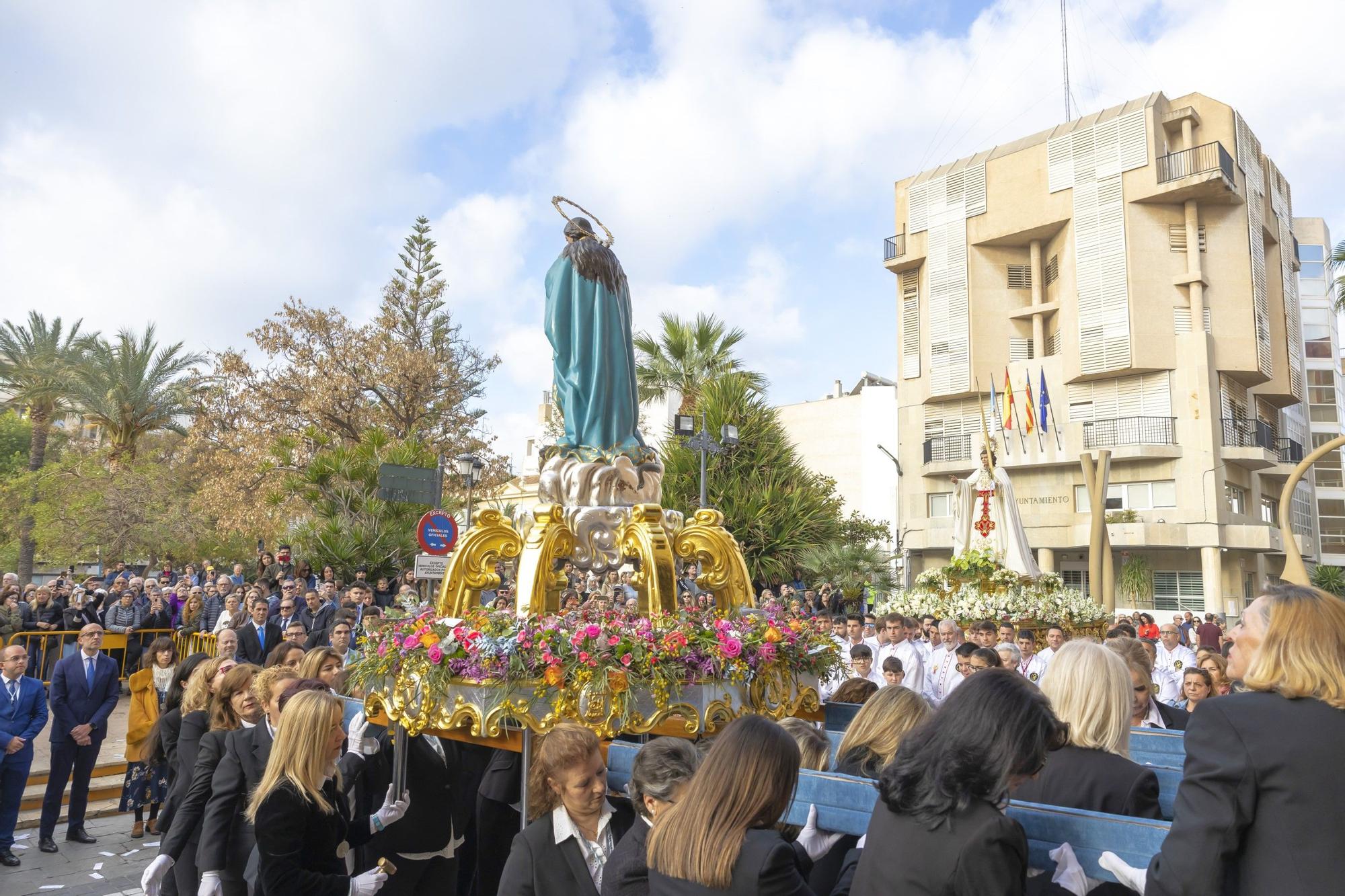 Procesión del Encuentro en Torrevieja. Semana Santa 2023
