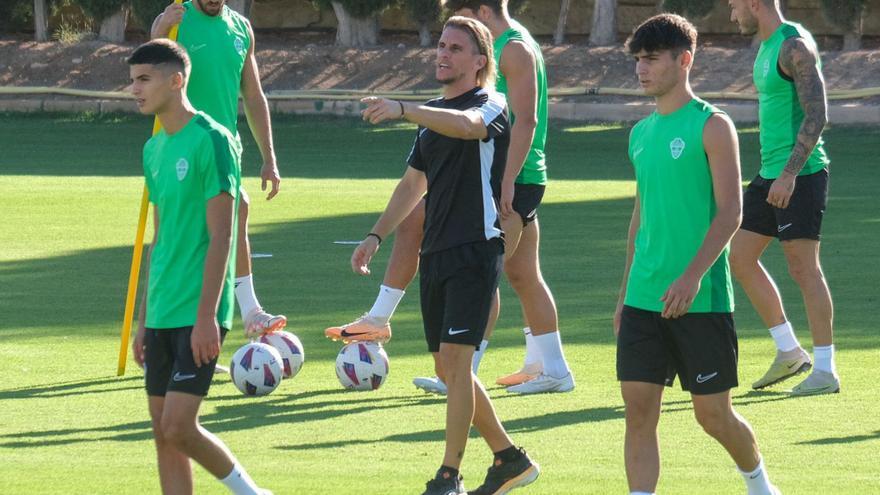 Los nuevos delanteros del Elche CF podrían debutar ante el Racing