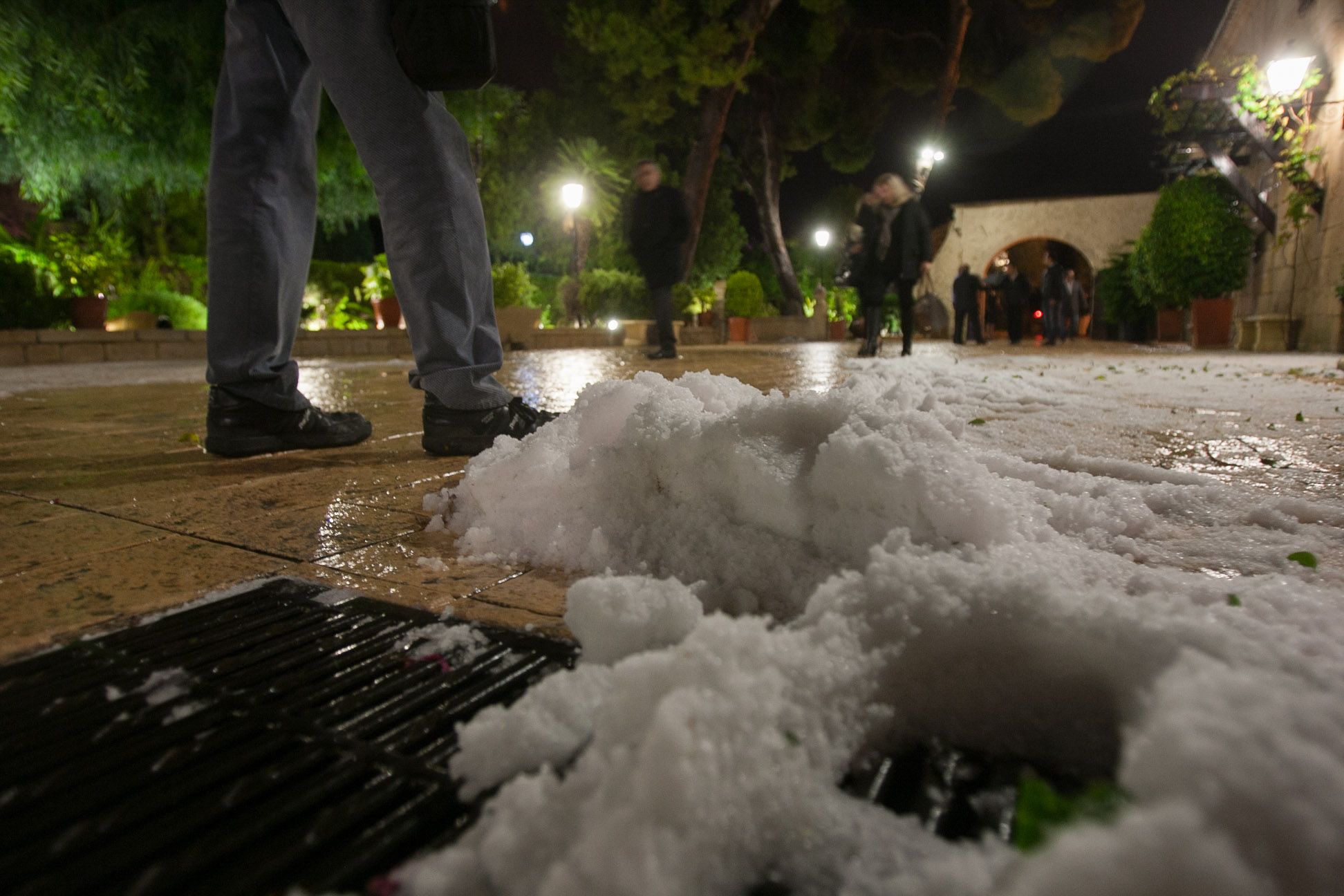 El día en que la "nieve" tiñó de blanco las playas de la provincia de Alicante