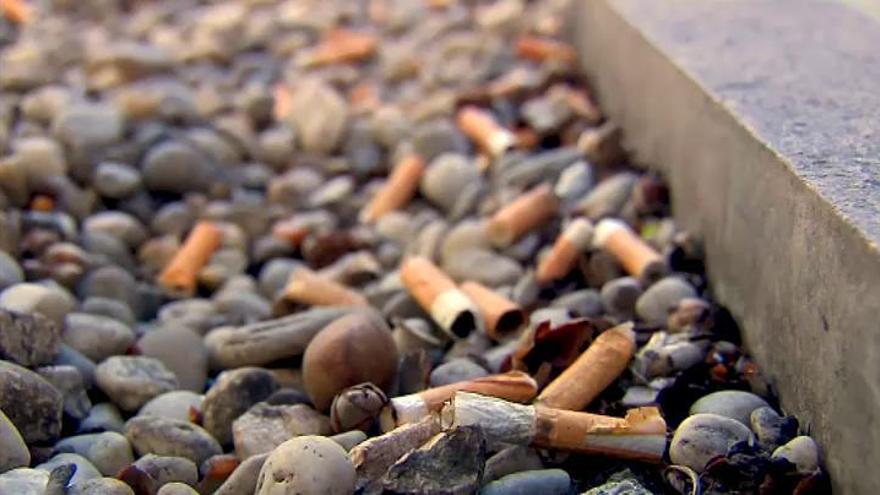 Portugal multará a los fumadores que ensucien