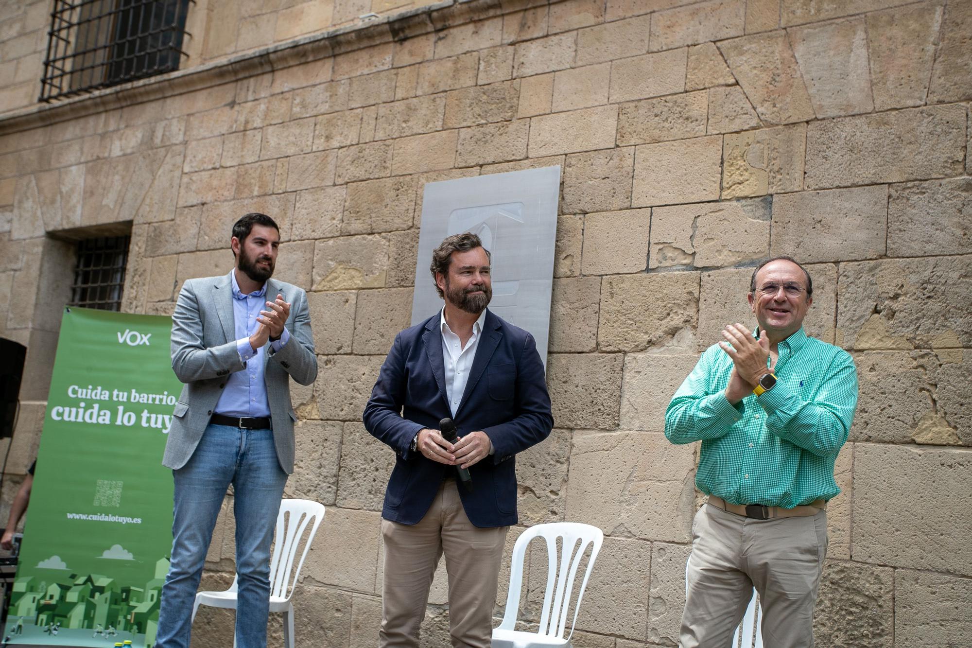 El acto de Vox en Murcia con Espinosa de los Monteros en imágenes