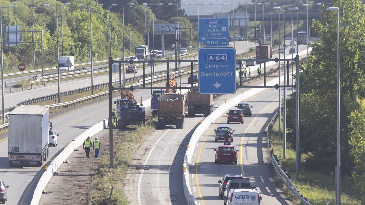 Aspecto de las obras del tercer carril, en la &quot;Y&quot;.