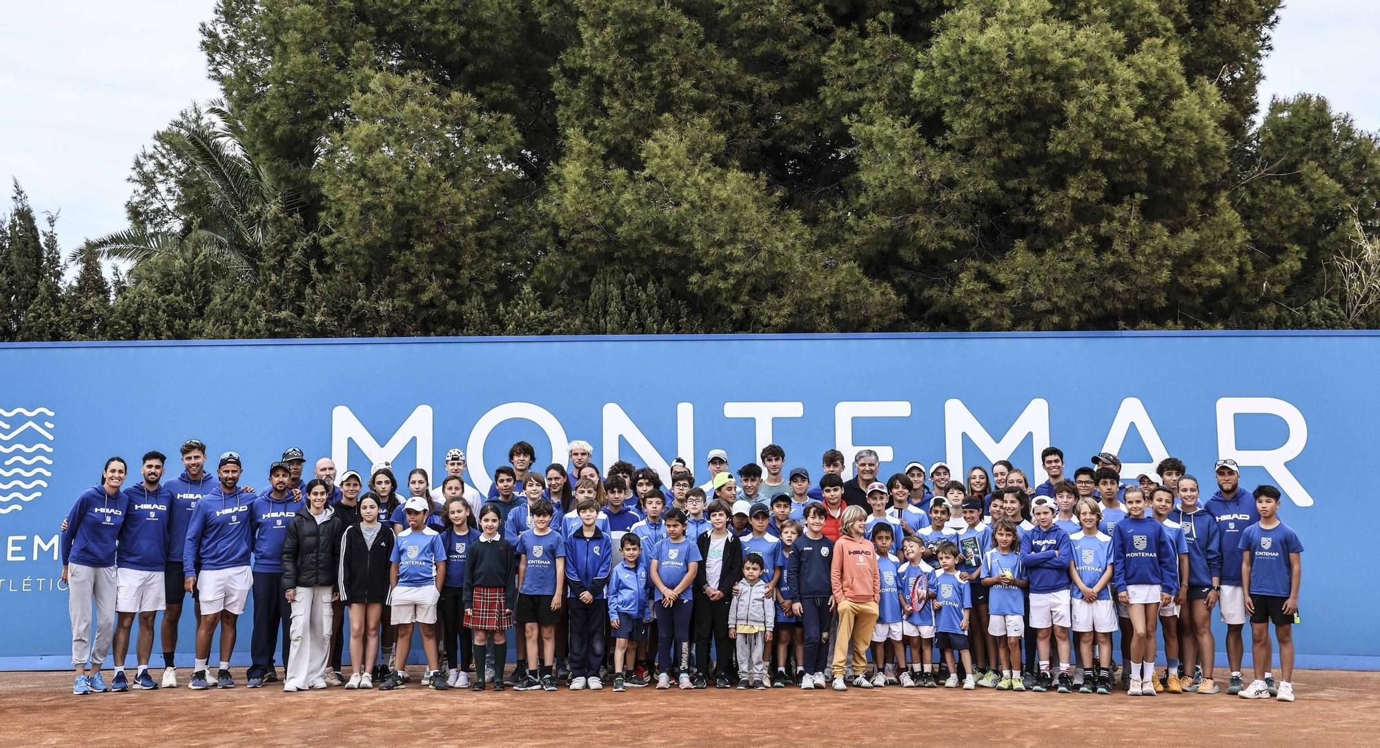 Toni Nadal ofrece una charla en la pista central sobre motivación en Montemar