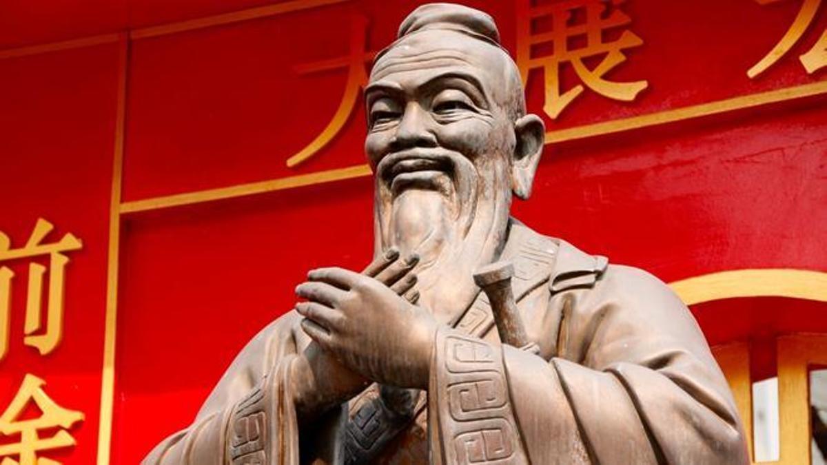 Una estàtua de confuci