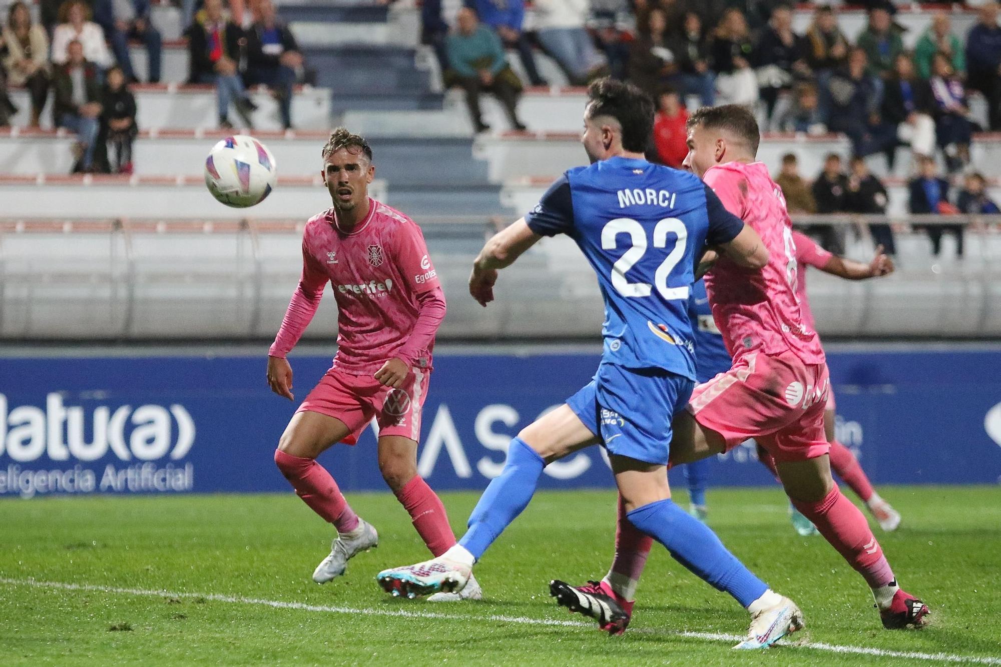 El partido SD Amorebieta - CD Tenerife, en imágenes