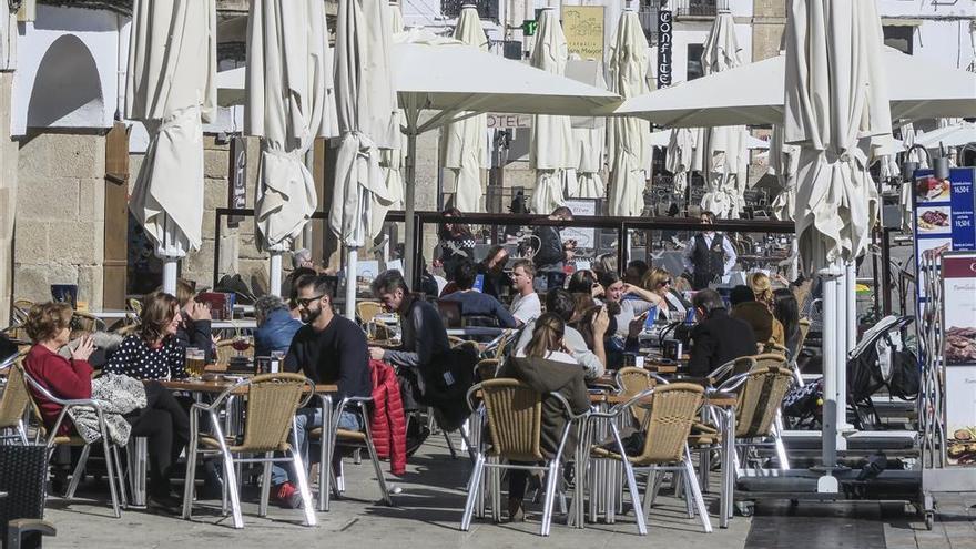 Detenido un joven de 26 años acusado de robar en un restaurante de la plaza Mayor de Cáceres