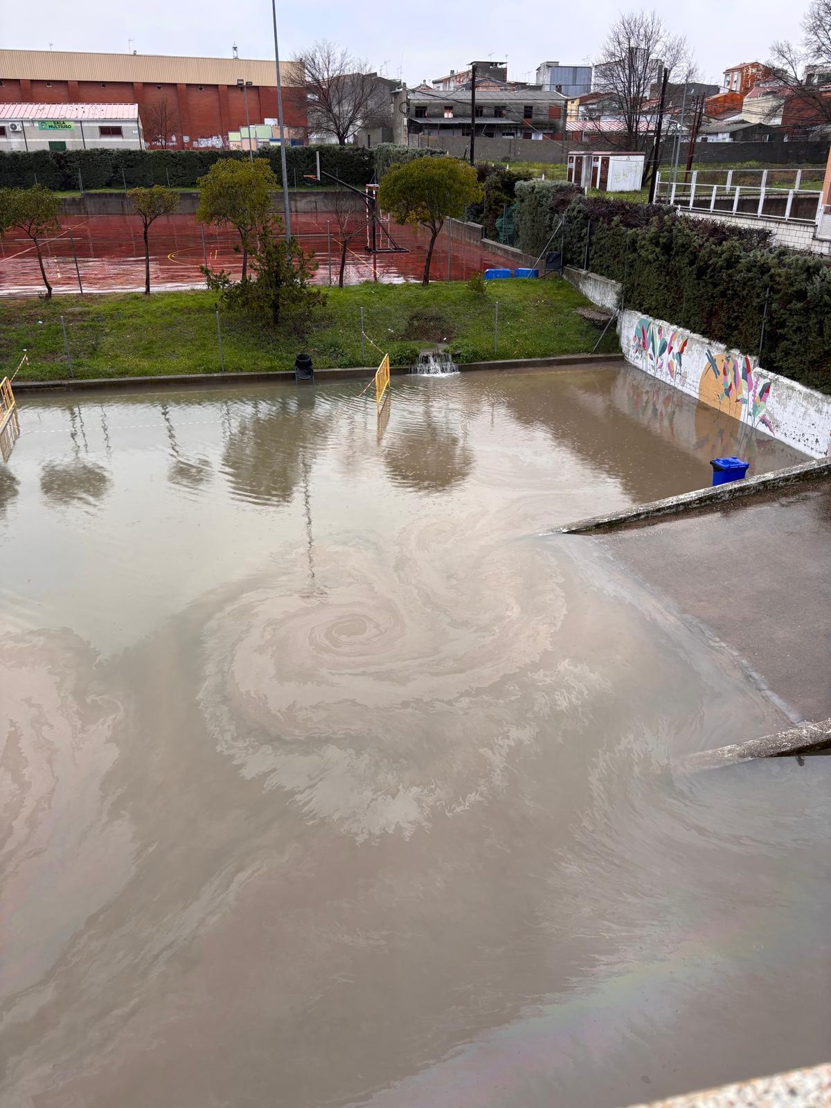 Imagen de patio del IES Donoso Cortés de Don Benito.