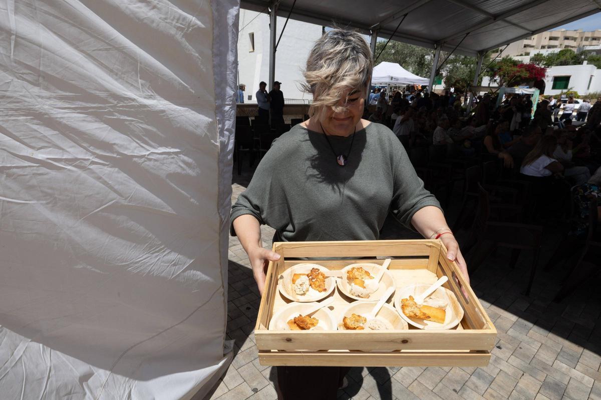 Descubre todas las fotos de la III Feria de la patata ibicenca