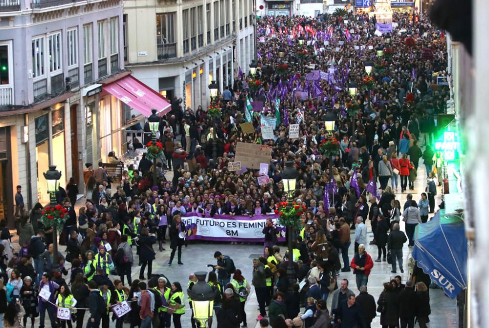 Miles de manifestantes colapsan el centro de Málaga en una marcha que comenzaba con polémica con Francisco de la Torre