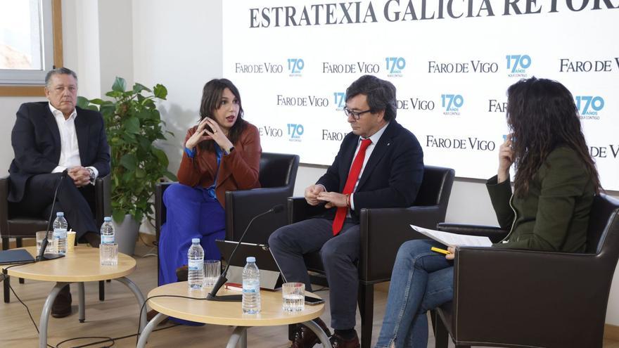 Venancio Salcines, María Jesús Lorenzana, Bartolomé Pidal y Lara Graña, este lunes en FARO.