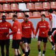 Jugadores del Sporting, en El Molinón.