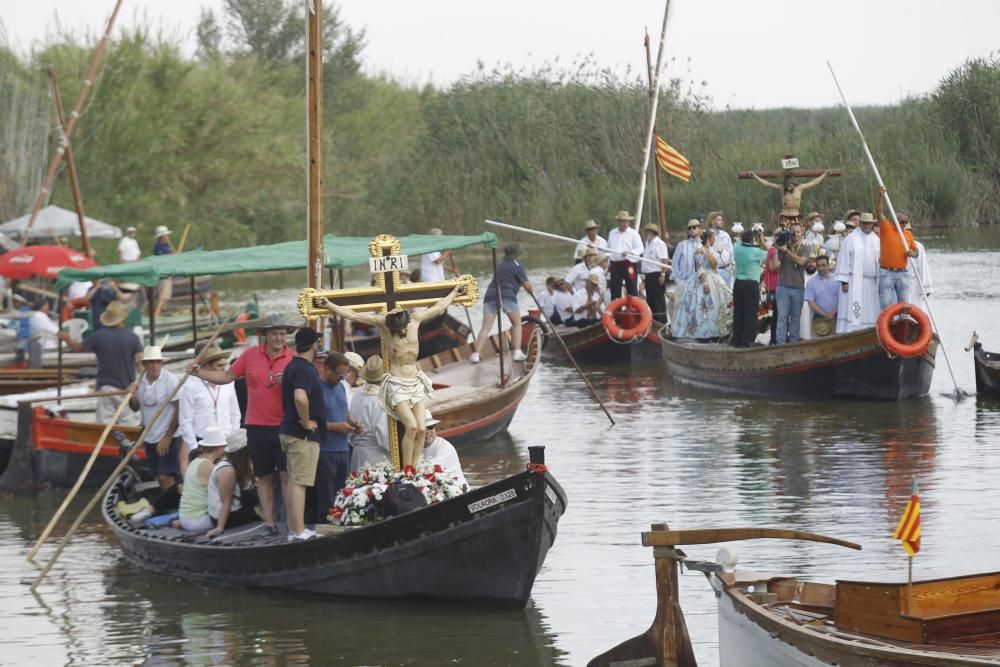 Encuentro de los Cristos de El Palmar, Catarroja, Silla y Massanassa en el Lago de la Albufera