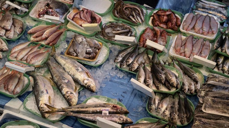 Sardinas y boquerones, entre lo más barato de la pescadería.