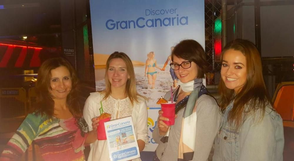 500 blogueros y youtubers descubren Gran Canaria en Londres