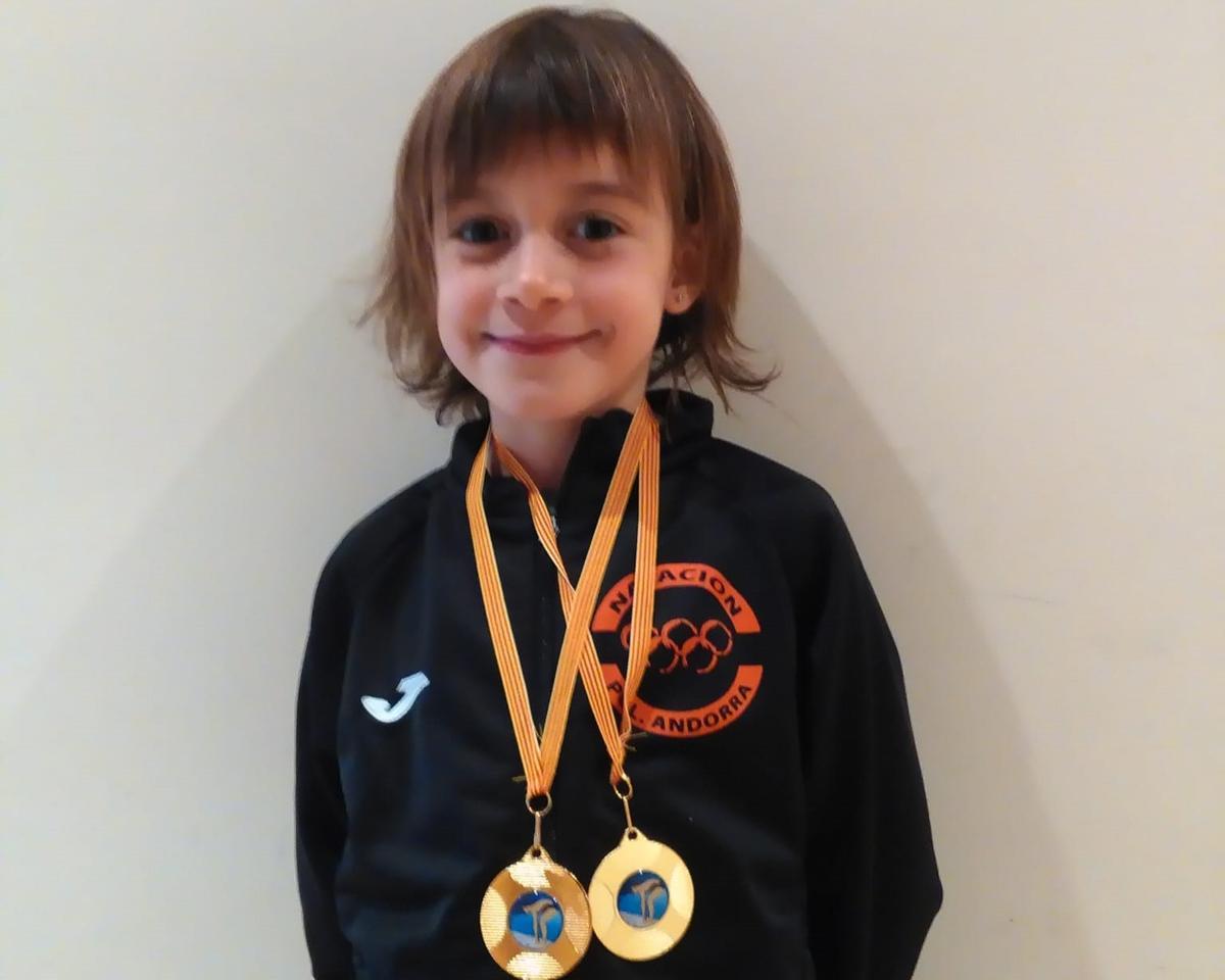 Irene Ciércoles, de niña con el chándal del club de natación de Andorra.
