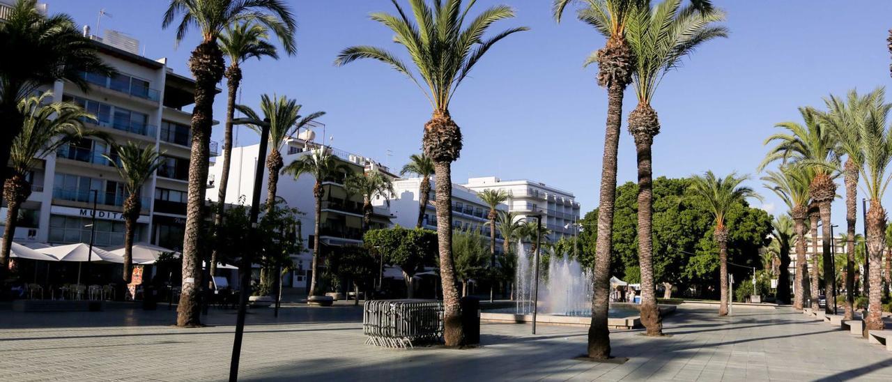 El Passeig de ses Fonts, 
en Sant Antoni. TONI ESCOBAR