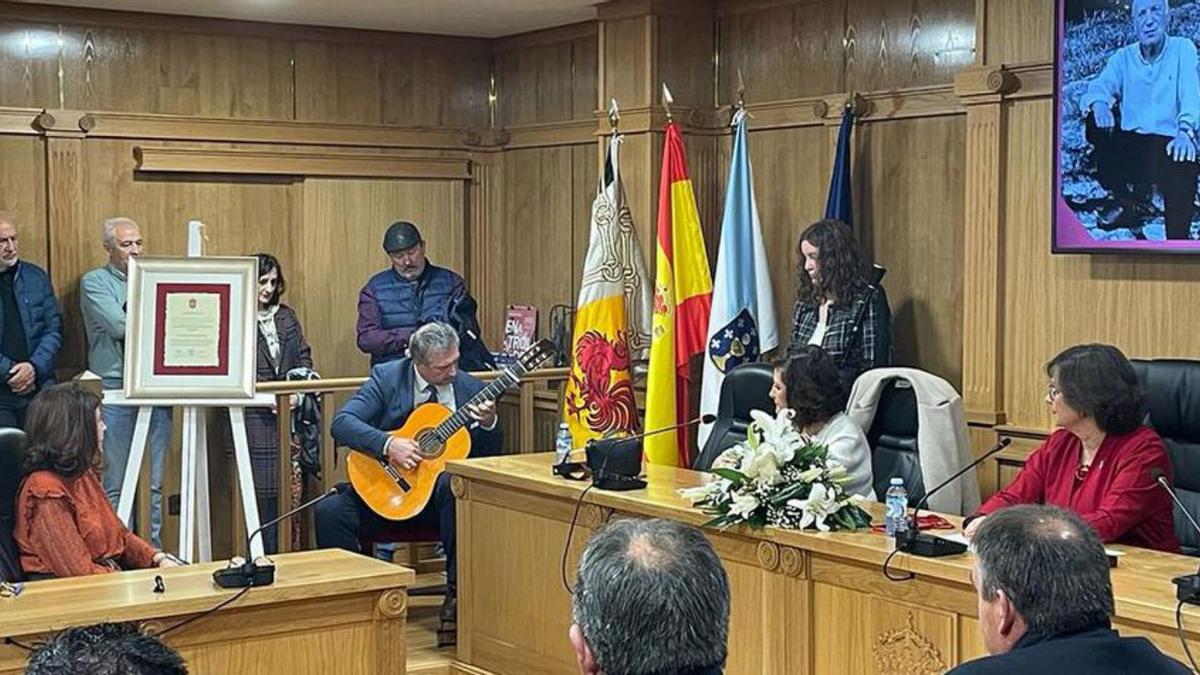 Homenaje a Ramón de la Fuente.   | // FDV