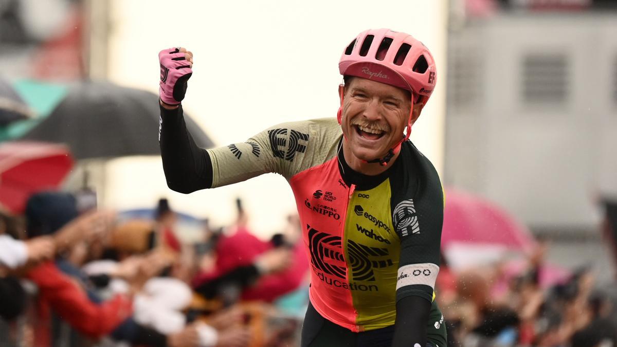 Magnus Cort Nielsen celebra su victoria en la décima etapa del Giro