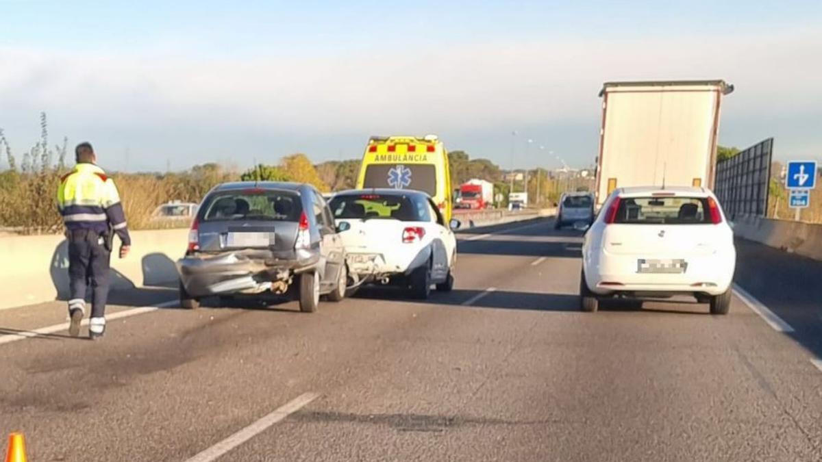 Dos accidents a l’A2 a Caldes causen cues quilomètriques durant tres hores | DDG