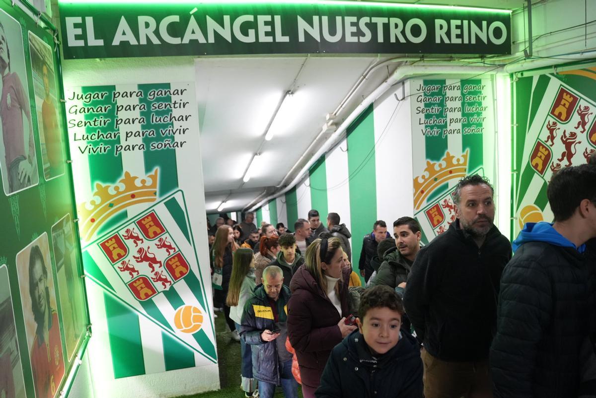 La recepción de Los Reyes Magos en El Arcángel, en imágenes