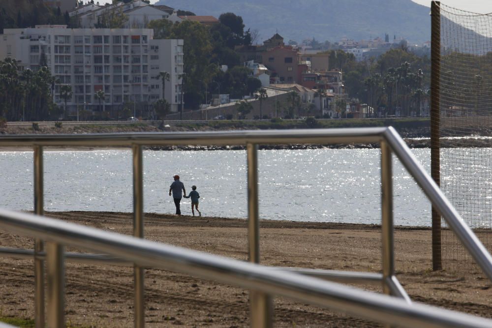 Los niños menores de 14 años salen a las ...