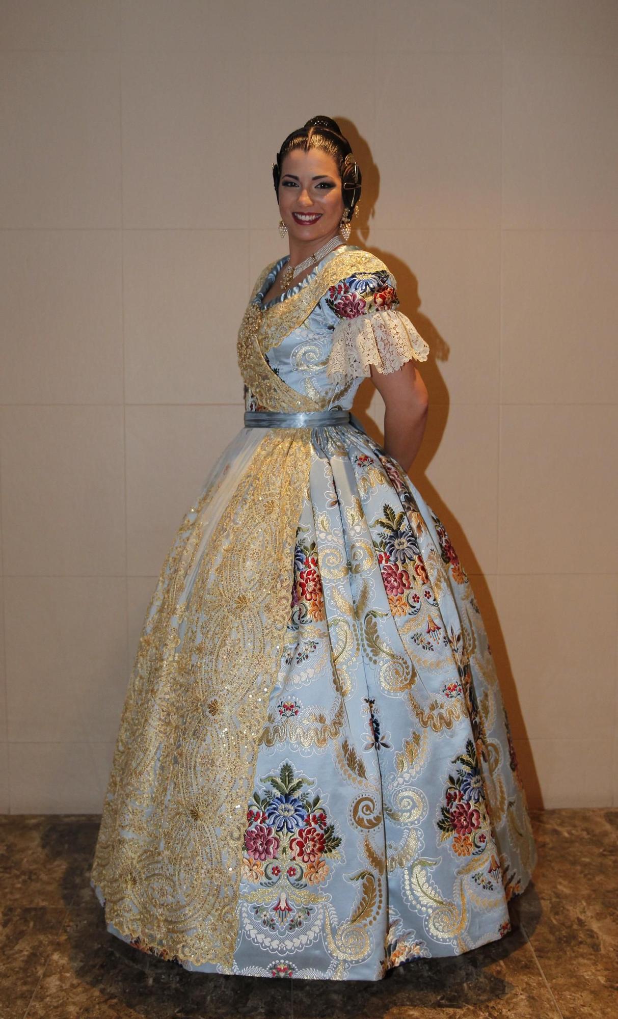 2015. Estefania Lopez. Azul Porcelana.jpg