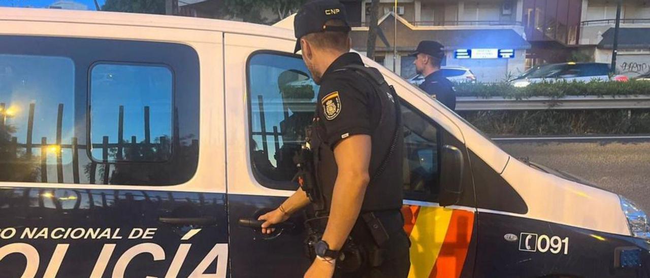 Una patrulla de la Policía Nacional en Palma. |