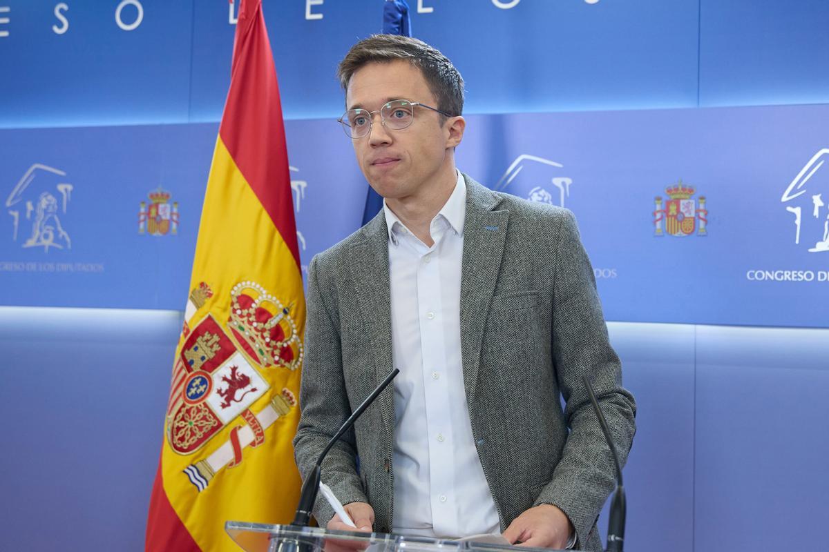 Cessada la cap de gabinet d’Errejón per ajudar-lo a fugir de la premsa