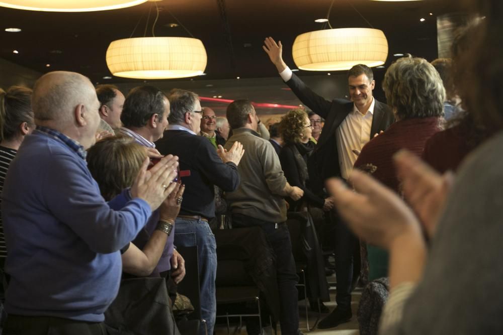 Asamblea con Pedro Sánchez en Oviedo