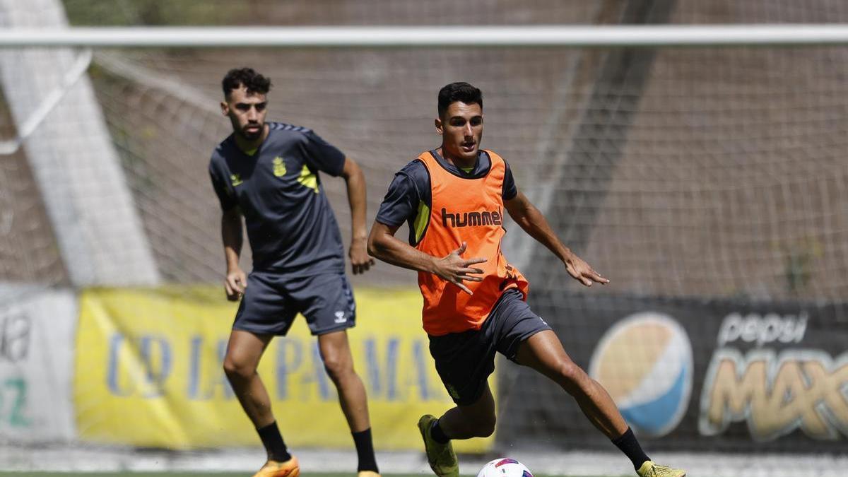 Sergi Cardona durante un entrenamiento de esta semana en Barranco Seco junto a Munir