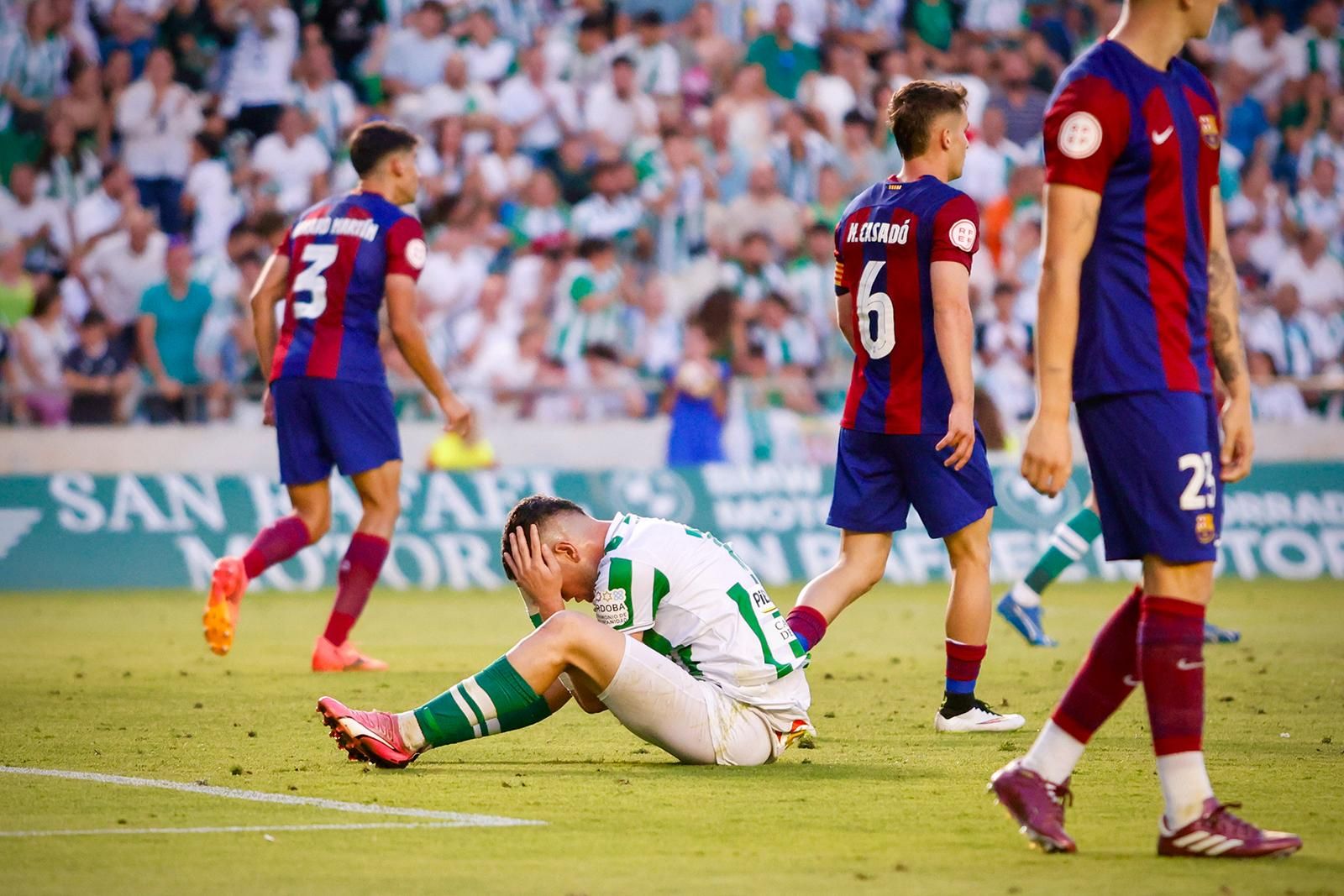El Córdoba CF vuelve a Segunda / Las mejores imágenes de una noche para la historia