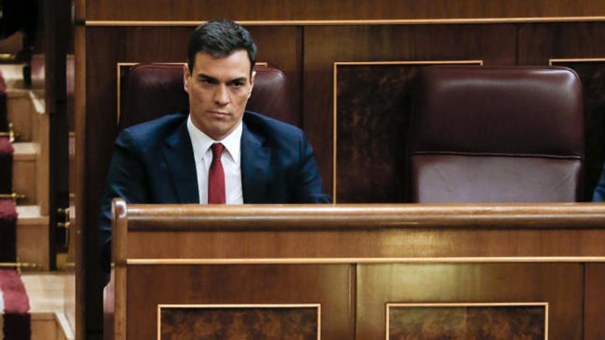 Sánchez recibe manos tendidas de los partidos, pero sin votos