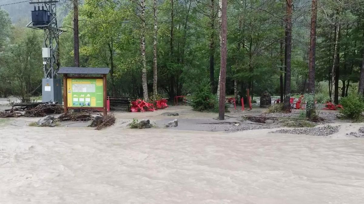 Refugio de Pineta inundado el año pasado