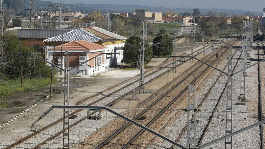 El metrotrén tardará 11 minutos de Alcolea a la estación de Renfe