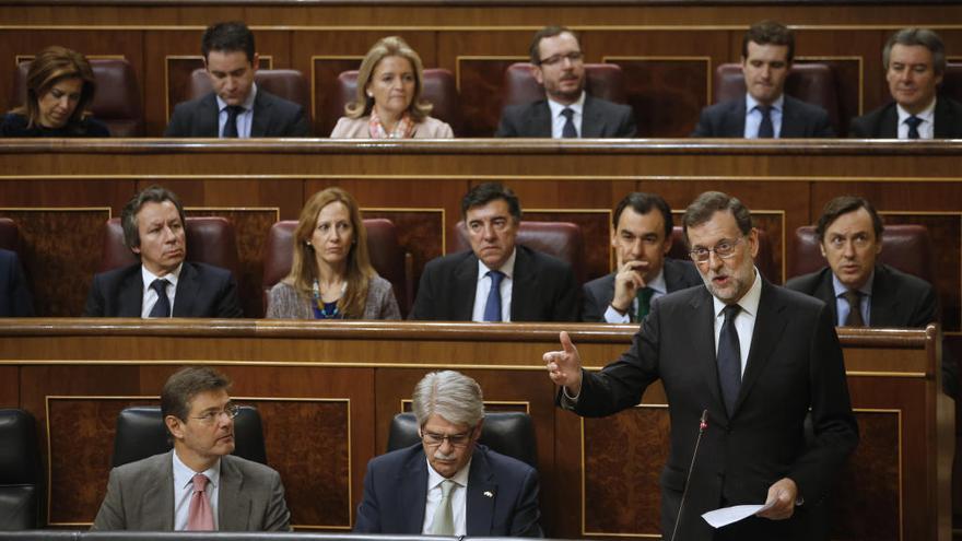 El presidente del Gobierno, Mariano Rajoy, durante su intervención en la sesión de control al Ejecutivo hoy en en Congreso de los Diputados