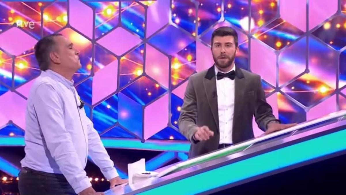 José Manuel Leiva, junto al conductor del concurso, Rodrigo Vázquez, en un pantallazo del programa emitido este viernes.