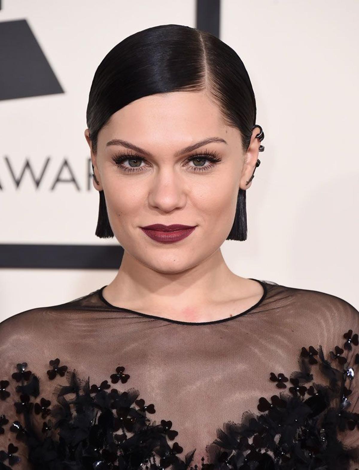 Premios Grammy 2015: El look beauty de Jessie J